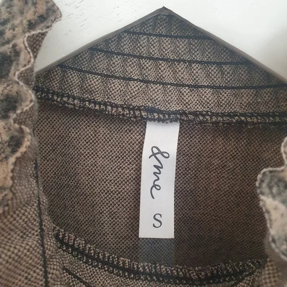 &me plaid Brown top size S - Picture 4 of 8